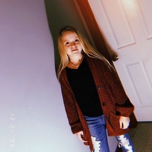 Meet your Posher, Abby